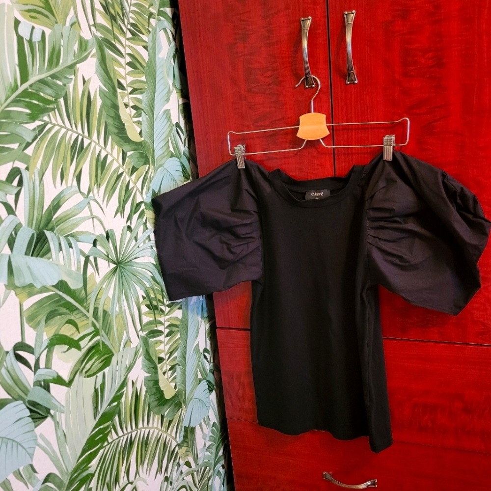 Top - Black Puff Sleeved - Italian